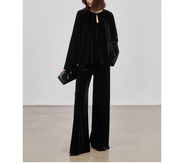 Plus Size Women's Velvet Set - Pullover Top & Wide Leg Pants Relaxed Comfort Fit