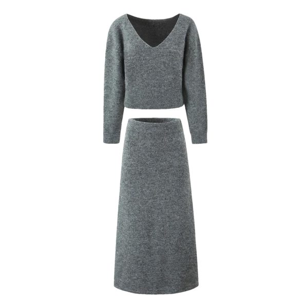 Women's Knit Maxi Set - Bat Wing Sleeve V-Neck Sweater & A-Line Contour Skirt in Heather Gray